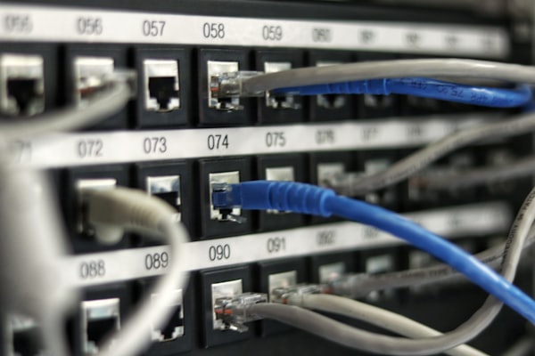 Cabeamento e infraestrutura de rede
